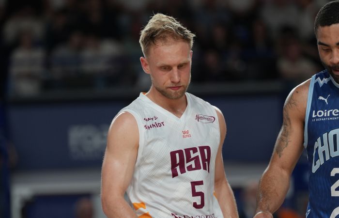 Pas de surprise face au leader